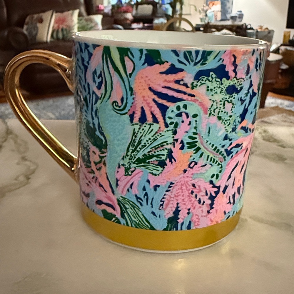 Lilly Pulitzer Gold Script Mug NEW!! - Picture 7 of 12